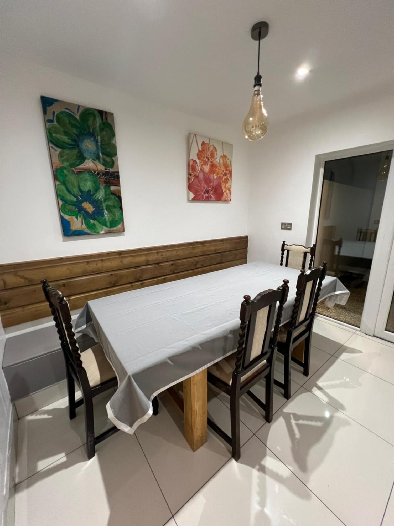 Lovely Dublin Home - Just 15 Mins To City Centre Exterior foto